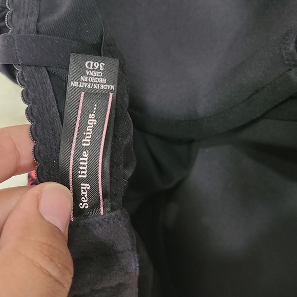 Victoria's Secret Pink and Black Chemise with Ruffled Edge - Picture 6 of 6